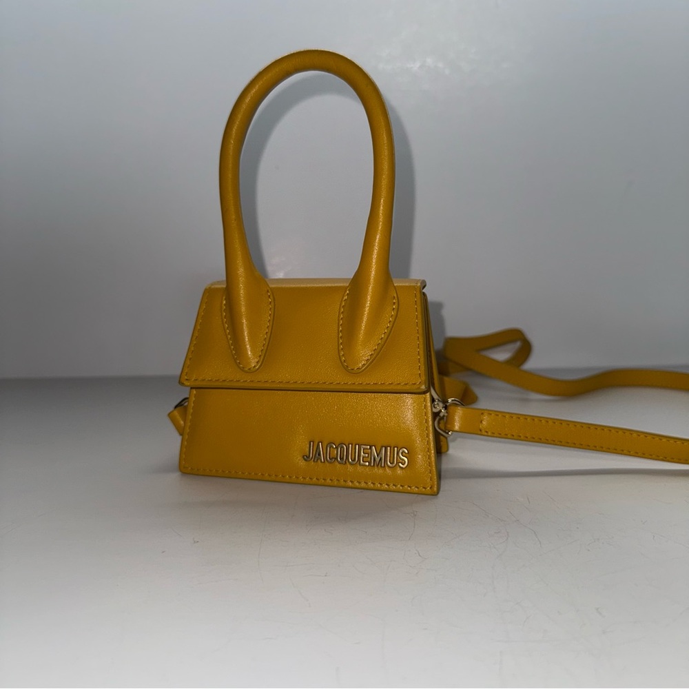 Jacquemus
Le Chiquito Mini Satchel Bag